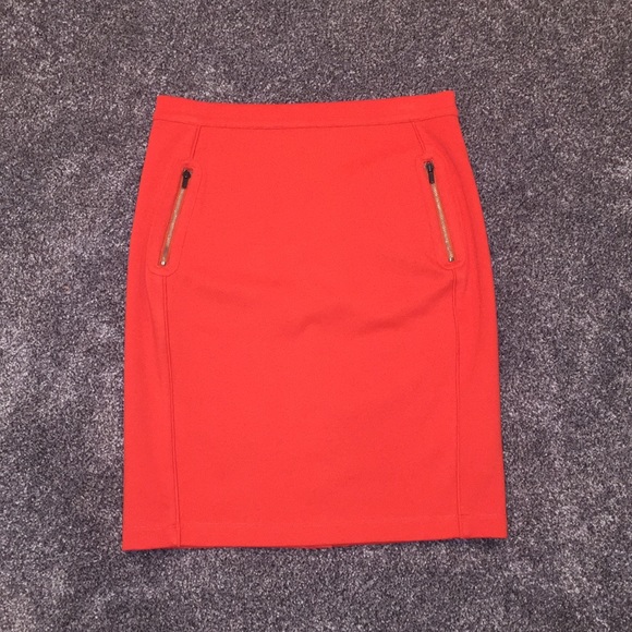 Club Monaco Dresses & Skirts - CLUB MONACO pencil skirt with pockets. New! 💕 Club Monaco Dresses & Skirts - CLUB MONACO pencil skirt with pockets. New! 💕